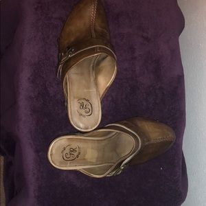 No name brand platform clogs but very comfy sexy